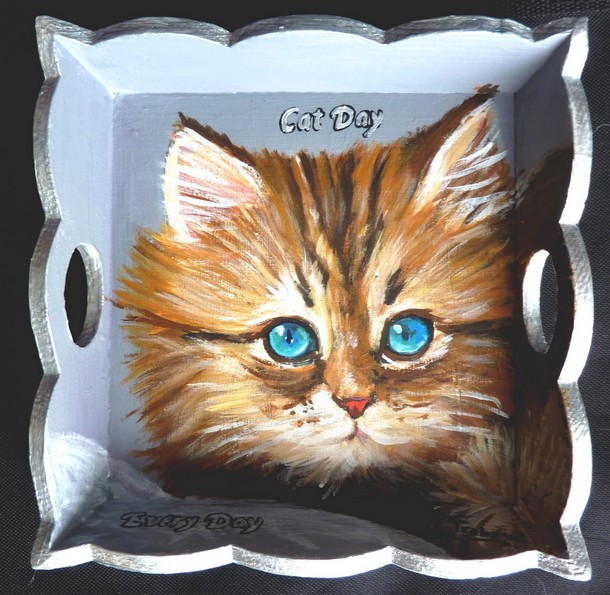 Plateau chaton roux aux yeux bleus - Peinture acrylique sur bois - Virginie TRABAUD
